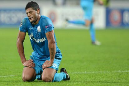 Hulk, jugador del FC Zenit, se lamenta al finalizar el partido.