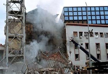 La sede central de la televisión serbia en Belgrado, el 23 de abril de 1999, tras el bombardeo de la OTAN.