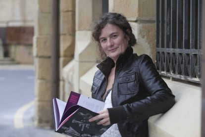 Arantza Iurre, autora de un libro sobre la presencia de la mujer en las artes escénicas del País Vasco.