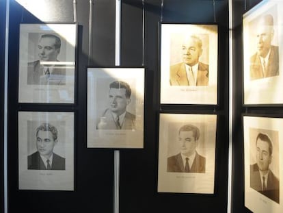 Fotos expuestas de altos dirigentes comunistas rumanos.
