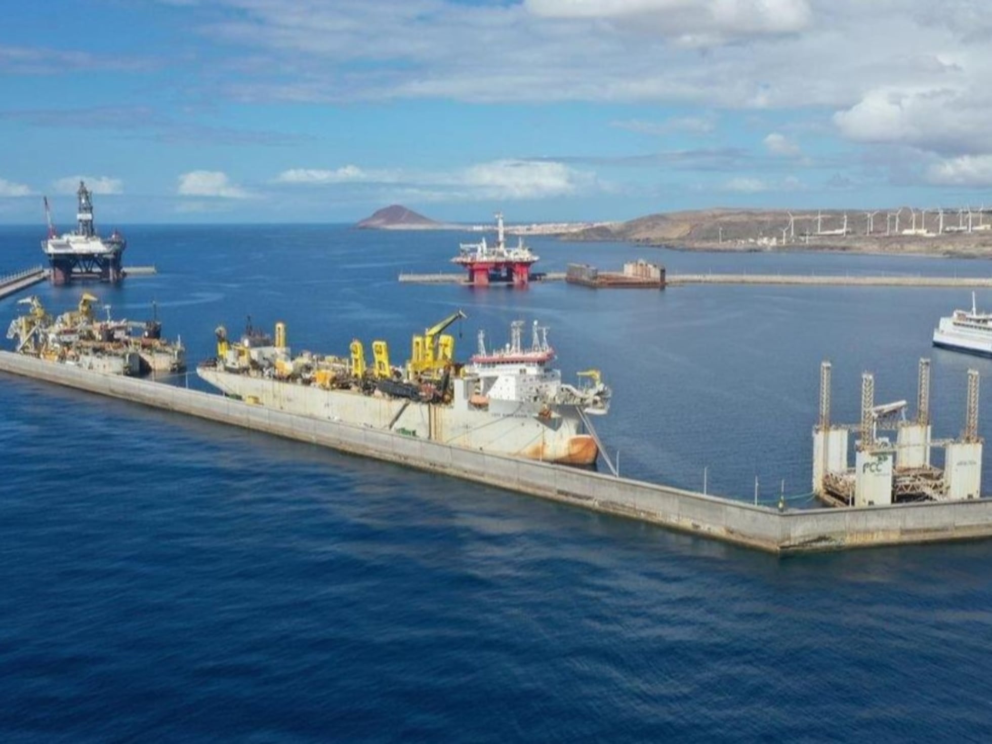 El operativo sanitario cuando el crucero con el brote de hantavirus llegue a Canarias: control de síntomas en el puerto, repatriaciones y cuarentenas en Madrid | Sociedad | EL PAÍS