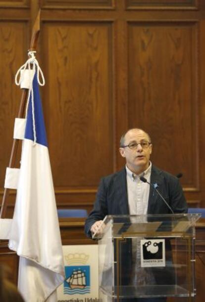 Juan Karlos Izagirre, durante su comparecencia esta mañana.