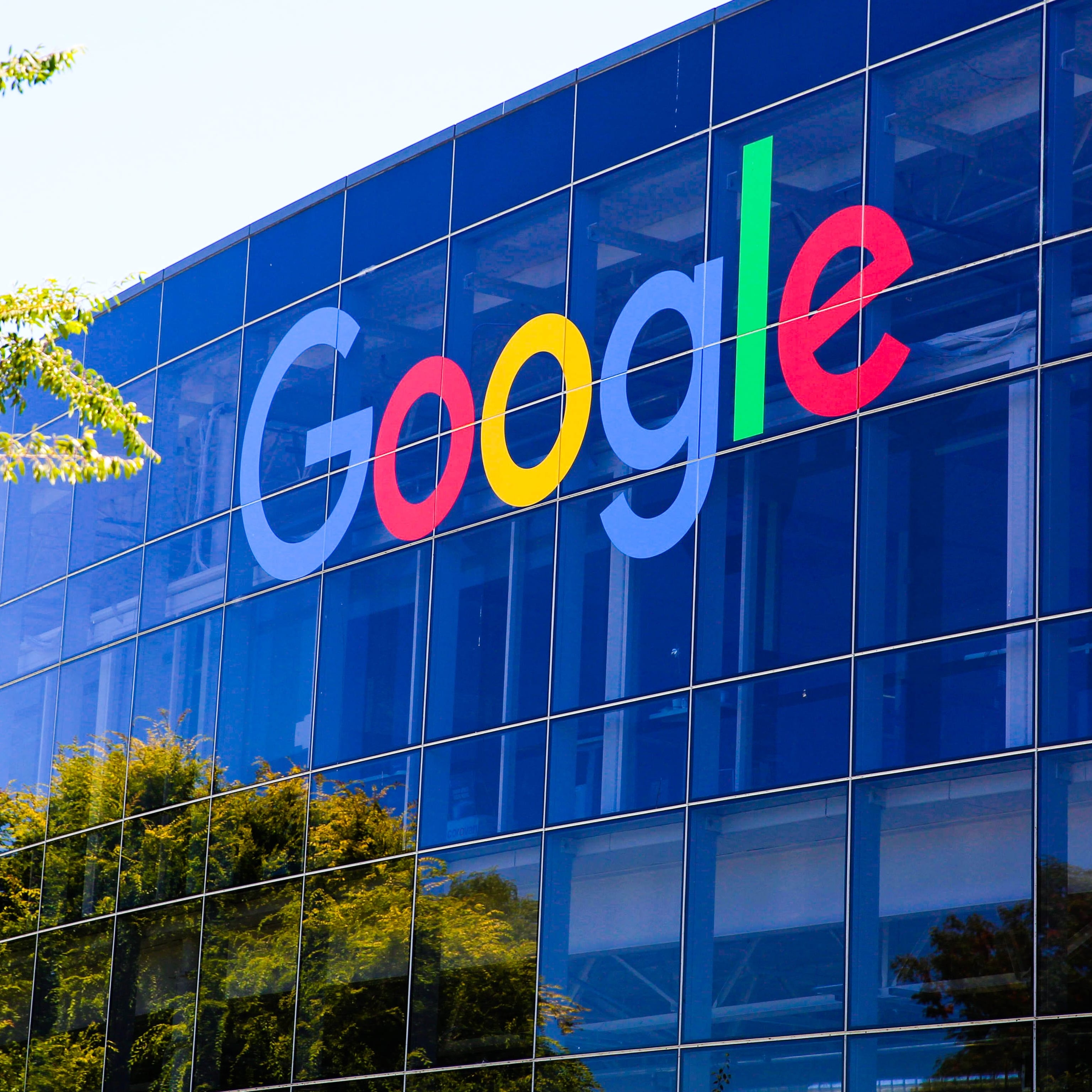 Alphabet ficha a Santander y BBVA para su histórica ampliación de capital de 85.000 millones de dólares
