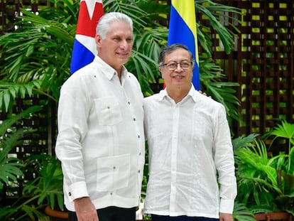 Gustavo Petro y Miguel Díaz-Canel en el cierre del tercer ciclo de diálogos de paz entre el Gobierno de Colombia y el ELN, en La Habana, el 9 de junio de 2023.