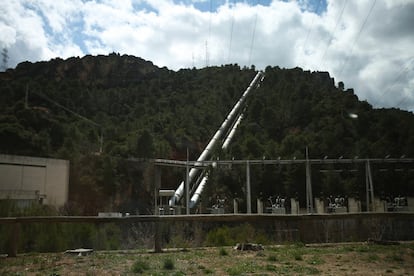 Central hidroeléctrica de Bolarque (Guadalajara), el inicio del acueducto de trasvase del Tajo.