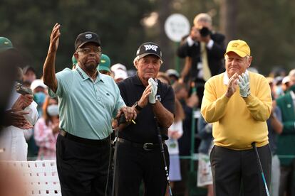 Lee Elder, Gary Player y Jack Nicklaus, en abril pasado.