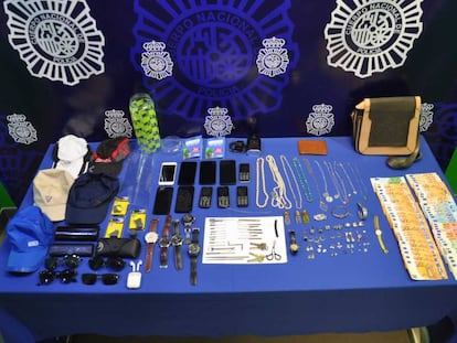 Material decomisado a la banda de ladrones de pisos.