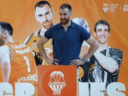 El jugador de baloncesto Víctor Claver durante el acto de despedida del Valencia Basket.