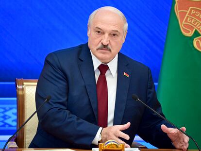 El presidente bielorruso, Alexander Lukashenko, durante su comparecencia ante la prensa el 9 de agosto de 2021 en Minsk.