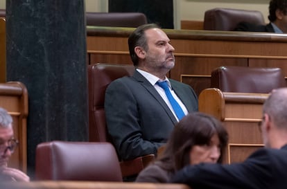 El exministro de Transportes José Luis Ábalos, durante unpleno del Congreso de los Diputados en octubre pasado.