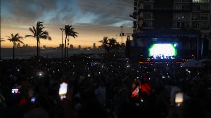 La puerto de Mazatlán se oscureció durante el punto máximo del eclipse.