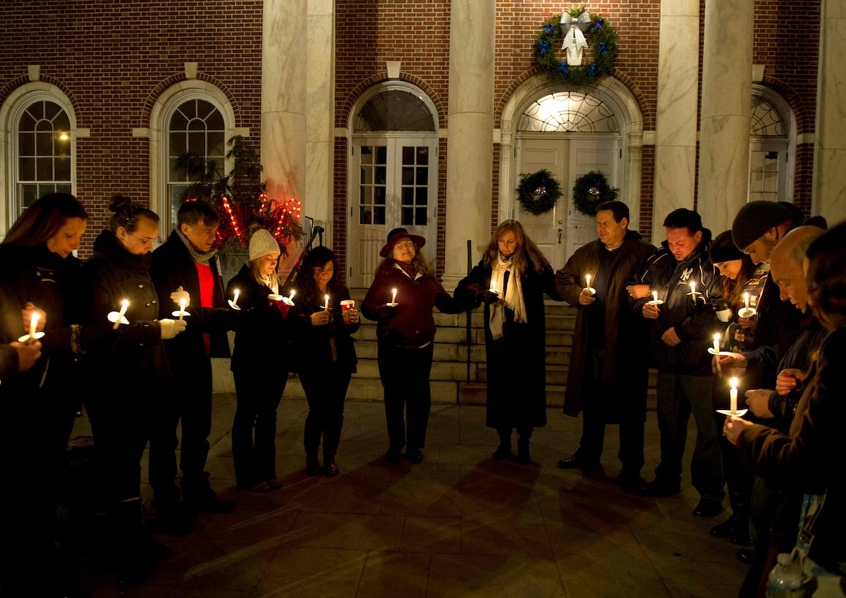 Sandy Hook, diez años de la matanza que impulsó el activismo por el ...