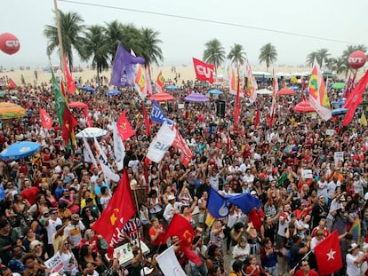 Protesto contra Temer em Copacabana neste domingo.