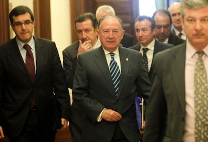 CNI chief Félix Sanz Roldán (c) in Congress.