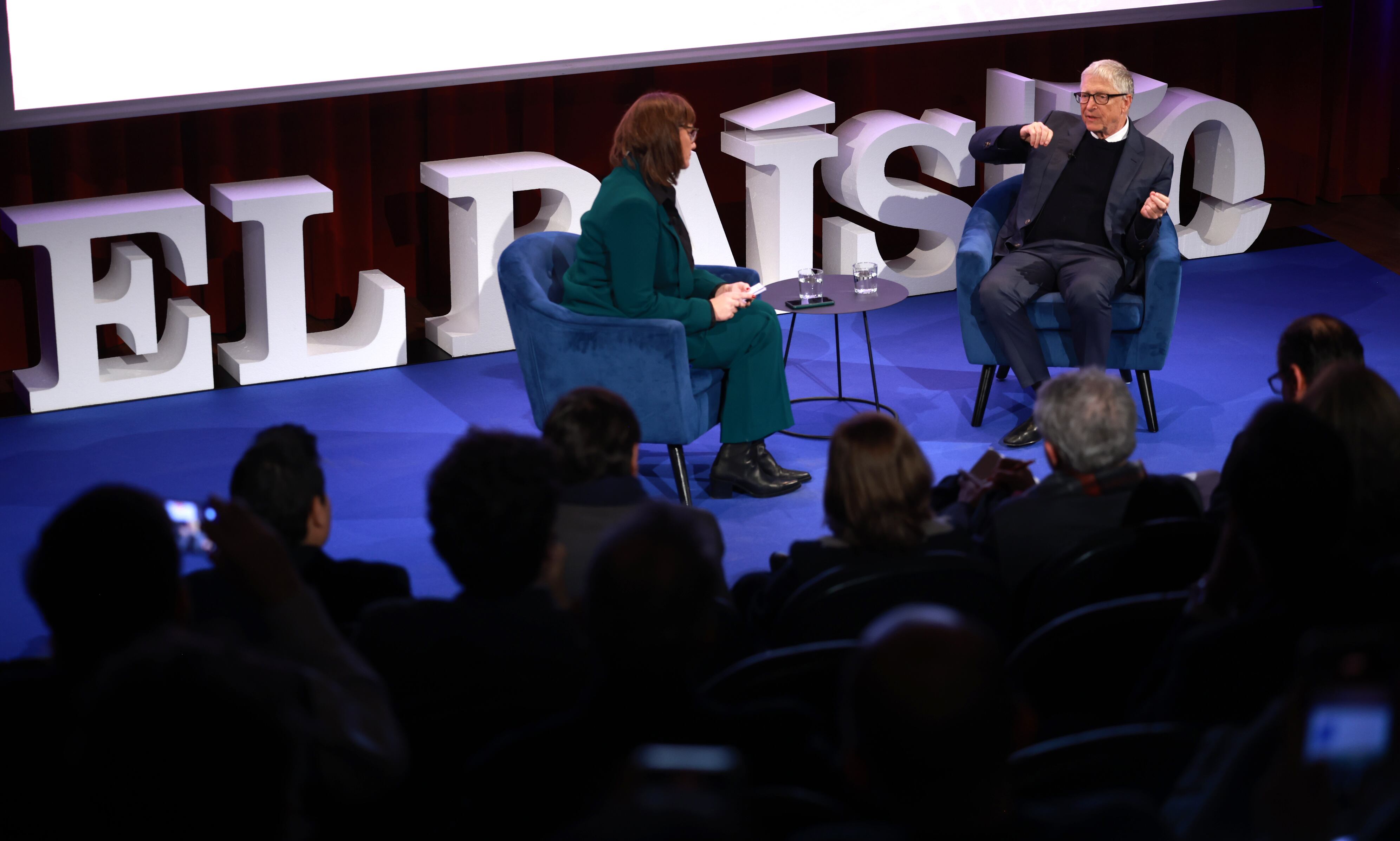 Bill Gates, durante la conversación moderada por Ana Carbajosa, directora de Planeta Futuro. 