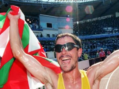 El atleta Martín Fiz tras proclamarse campeón mundial de maratón en Gotemburgo en 1995.