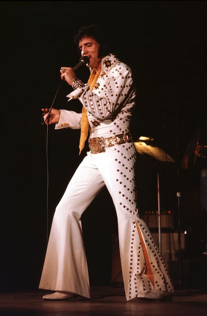 Elvis Presley, en una actuación en 1974.