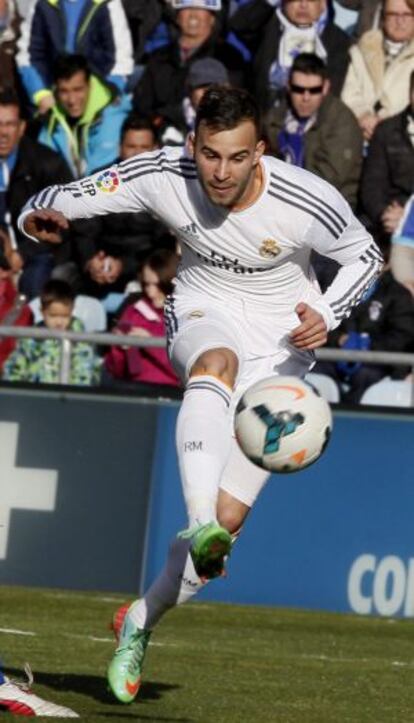 Jesé dispara a puerta para marcar el primer gol