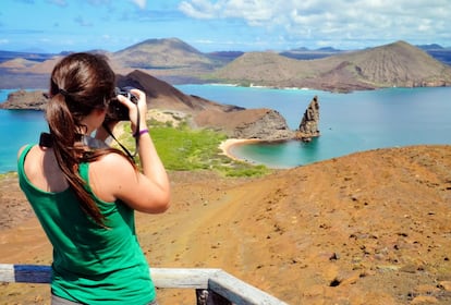 El Pináculo es el elemento paisajístico más reconocible de la isla de Bartolomé, en el archipiélago de las Galápagos.