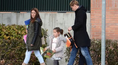 Fernando Torres junto a su esposa Olalla Domínguez y sus hijos.