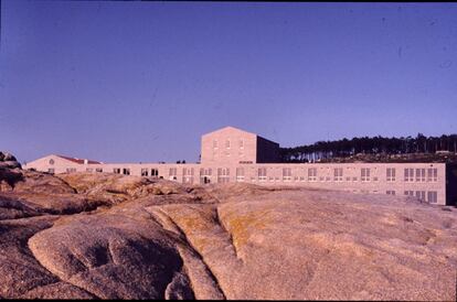 Escuela de Formación Pesquera, de Pascuala Campos, en Isla de Arousa, 1990-1992.