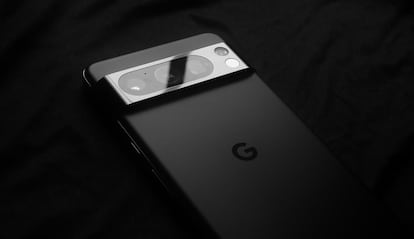 Trasera de un teléfono Google Pixel