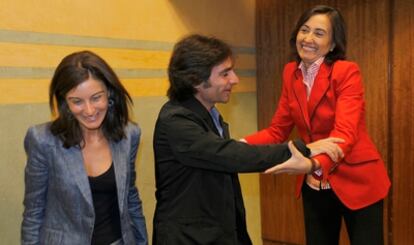 Rosa Aguilar, consejera saliente de Obras Públicas, hoy, antes de entrar en el Parlamento andaluz.
