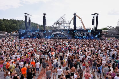 Odymel B2B y Pegassi en el escenario principal de Tomorrowland, este viernes.