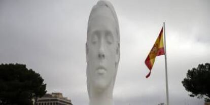 Escultura de Jaume Plensa, en la Plaza de Colón de Madrid.