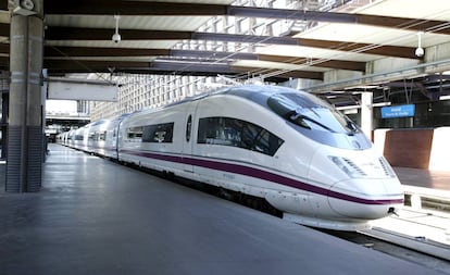 Uno de los trenes de alta velocidad de Renfe fabricados por Siemens.