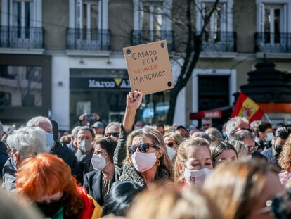 Manifestación contra Pablo Casado y Teodoro García Egea ante la sede del PP de Madrid.