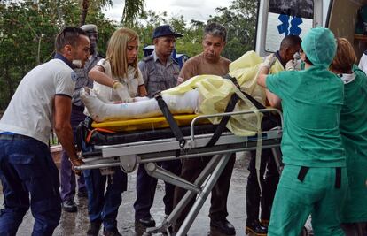 Una superviviente del avión Boeing-737 que se estrelló poco después de despegar del aeropuerto José Martí de La Habana (Cuba).