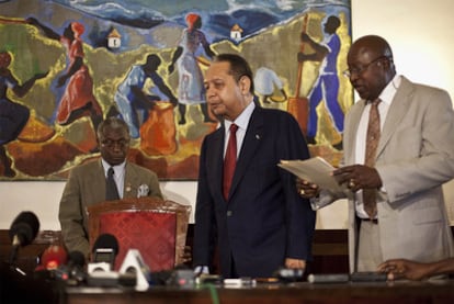 El ex dictador haitiano en la primera rueda de prensa que ha ofrecido desde su llegada al país tras 25 años en el exilio.