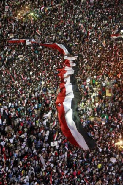 Manifestantes anti Morsi concentrados en julio en la plaza Tahrir en El Cairo.