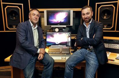 Los productores Ximo Pérez y Kiko Martínez, de Tombatossals.