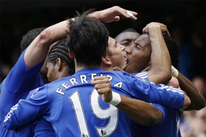 El Chelsea celebra uno de sus siete goles ante el Stoke City
