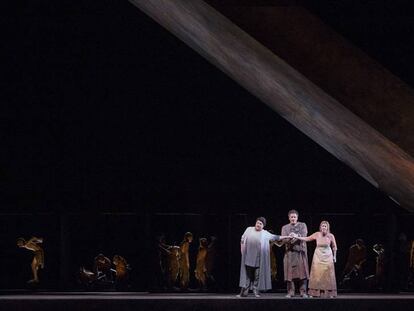 Un momento de la &oacute;pera Fidelio en el Teatro de la Maestranza en Sevilla.
 