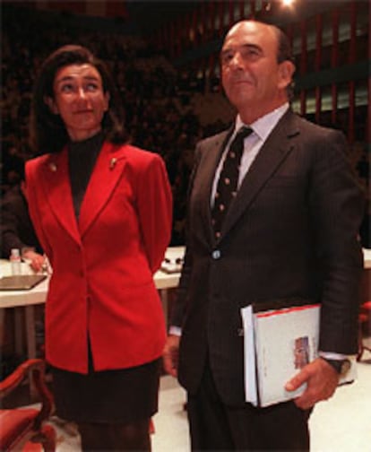 Ana Patricia Botín, presidenta de Banesto, y Emilio Botín, del SCH.