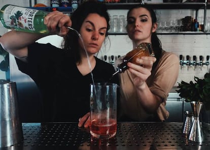 Pom Modeste y Juliette ‘Jules’ Larruy han llenado Barcelona de soberbios cócteles