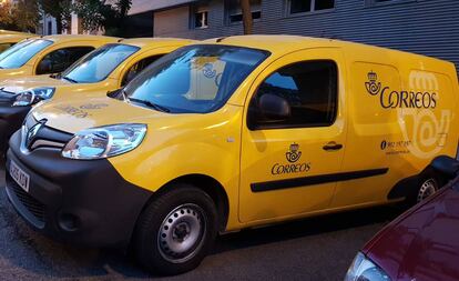 Furgonetas de Correos.