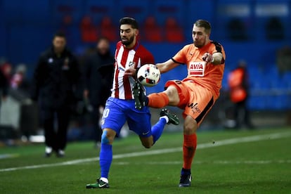 Yannick Carrasco durante el partido de ida.