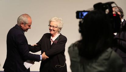 Soledad Gallego-Díaz junto a Antonio Caño.