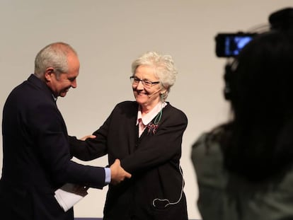 Soledad Gallego-Díaz junto a Antonio Caño.