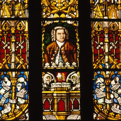 Retrato de Johann Sebastian Bach en una vidriera de la Iglesia de Santo Tomás de Leipzig (Alemania).