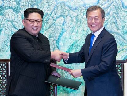 Kim Jong-um e Moon Jae-in, nesta sexta-feira.