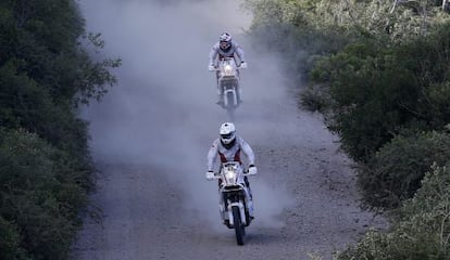 Motoristas en el Dakar.