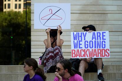 Manifestantes favorables al derecho al aborto, el viernes en Austin (Texas).