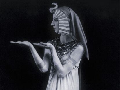 Entrevista surrealista a Cleopatra, por Pepa Charro