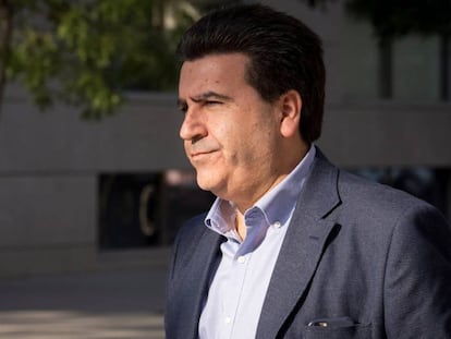 El empresario arrepentido del caso Púnica, David Marjaliza, exsocio de Francisco Granados, a su salida de la Audiencia Nacional.