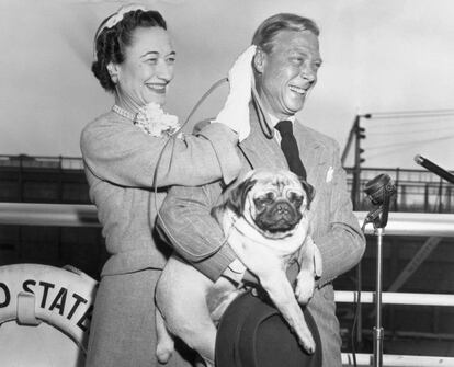 El duque de Windsor junto a Wallis Simpson en 1937, ese mismo año la pareja se casó.